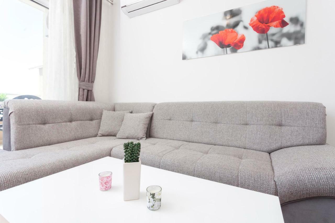 Apartments Dora Makarska Dış mekan fotoğraf