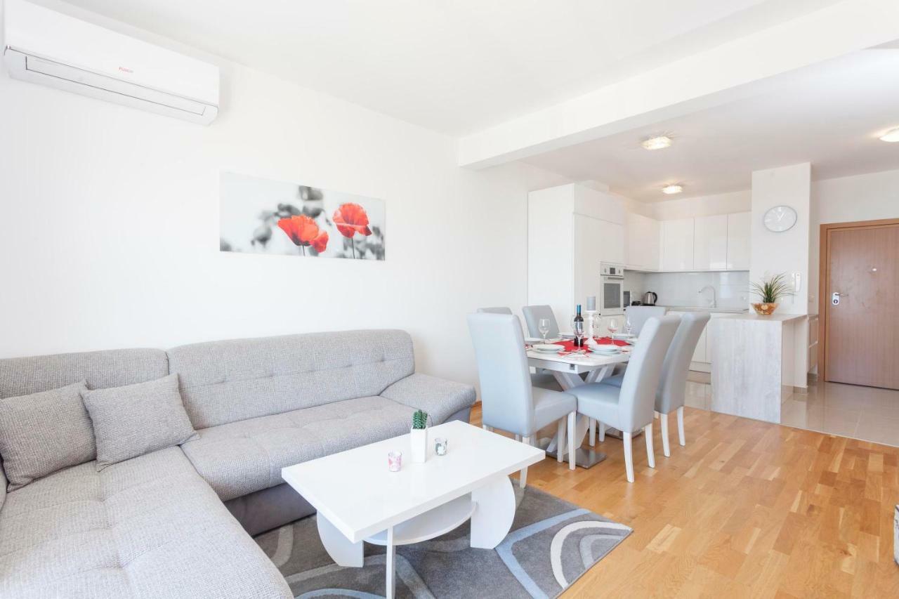 Apartments Dora Makarska Dış mekan fotoğraf