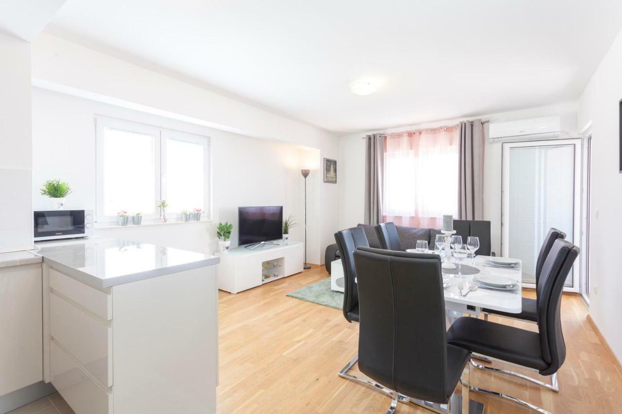 Apartments Dora Makarska Dış mekan fotoğraf