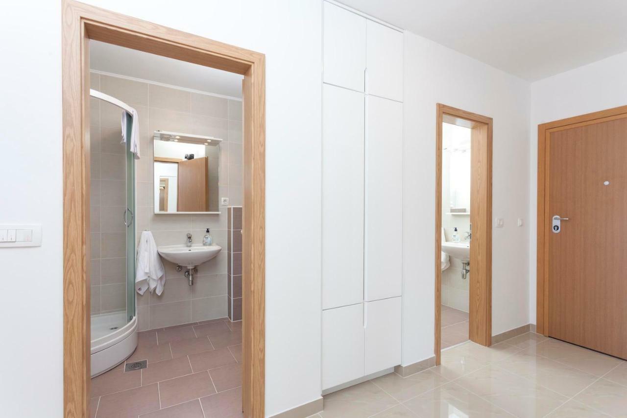 Apartments Dora Makarska Dış mekan fotoğraf