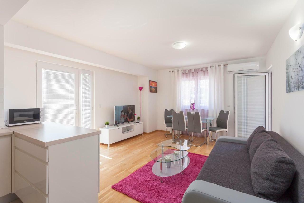Apartments Dora Makarska Dış mekan fotoğraf